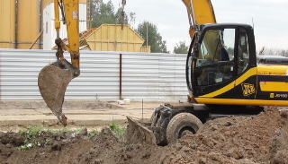 Выкопать яму экскаватором в Сафоново от 924 руб. - 2Землекопа-Сфн